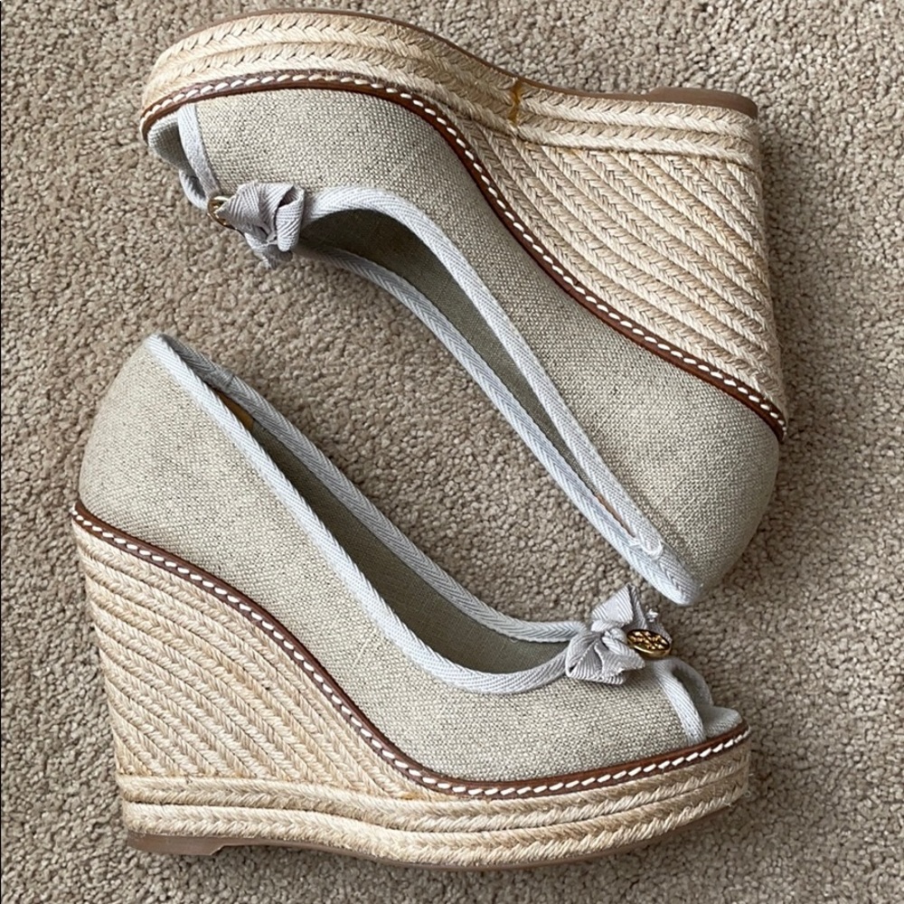 TORY BURCH Wedge Open Toe Shoe